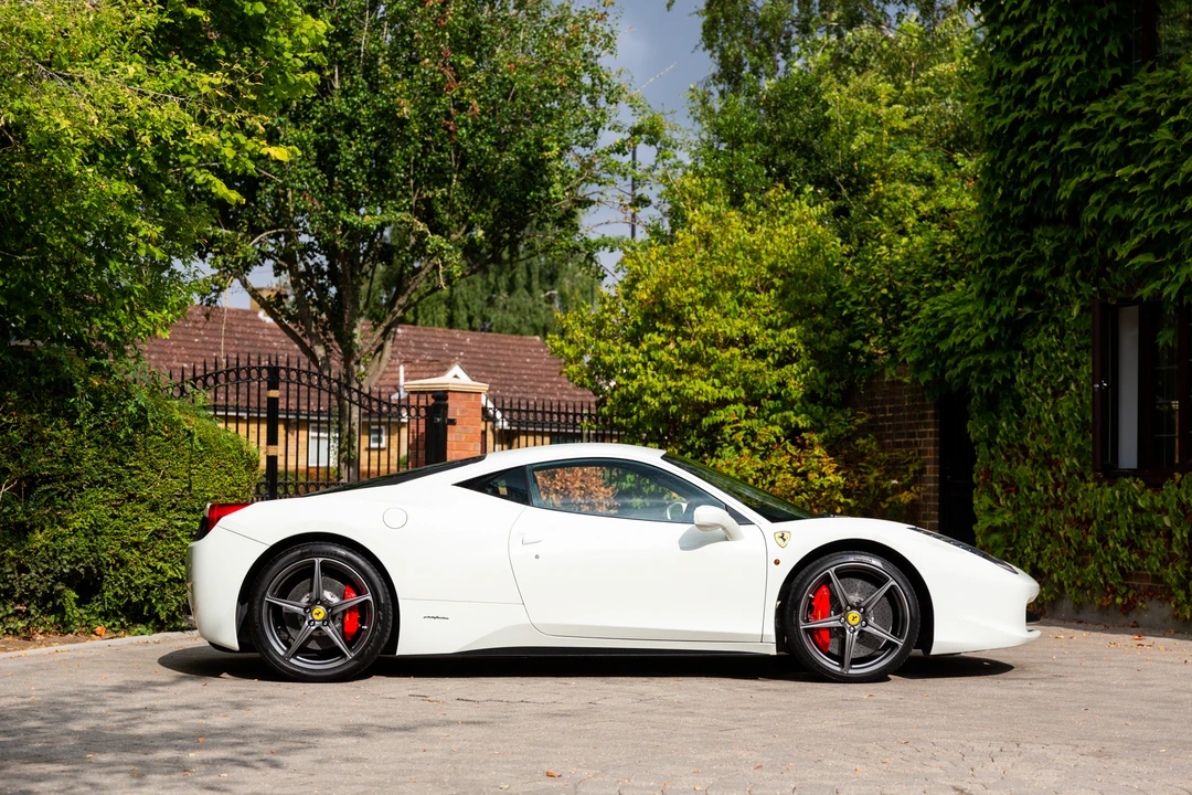 2013 Ferrari 458 Italia - Image 9 of 31