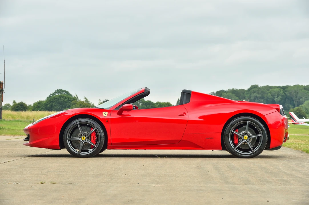 2013 Ferrari 458 Spider - Image 9 of 31