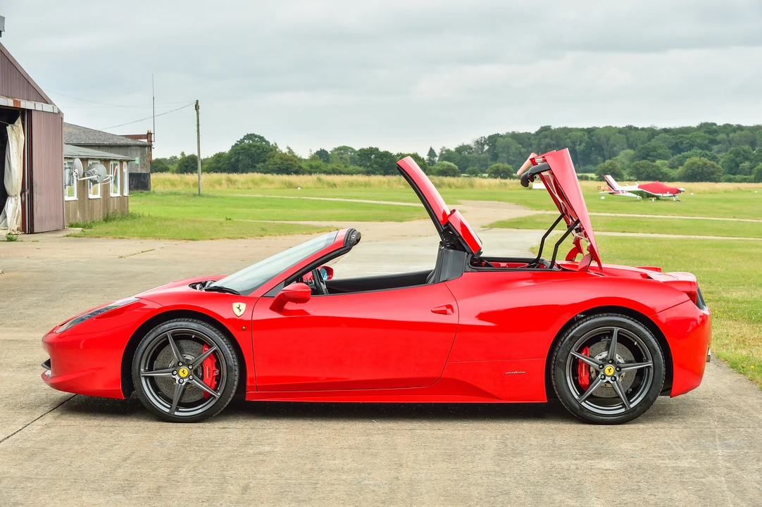 2013 Ferrari 458 Spider - Image 18 of 31
