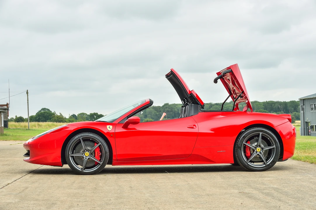 2013 Ferrari 458 Spider - Image 19 of 31