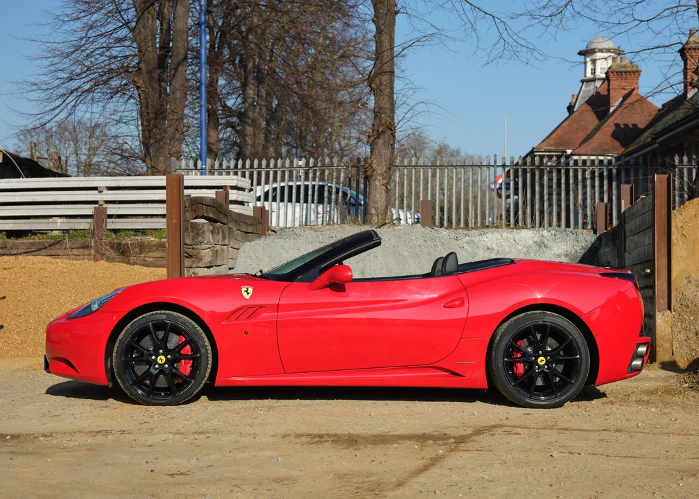 2014 Ferrari California 30 - Image 5 of 31