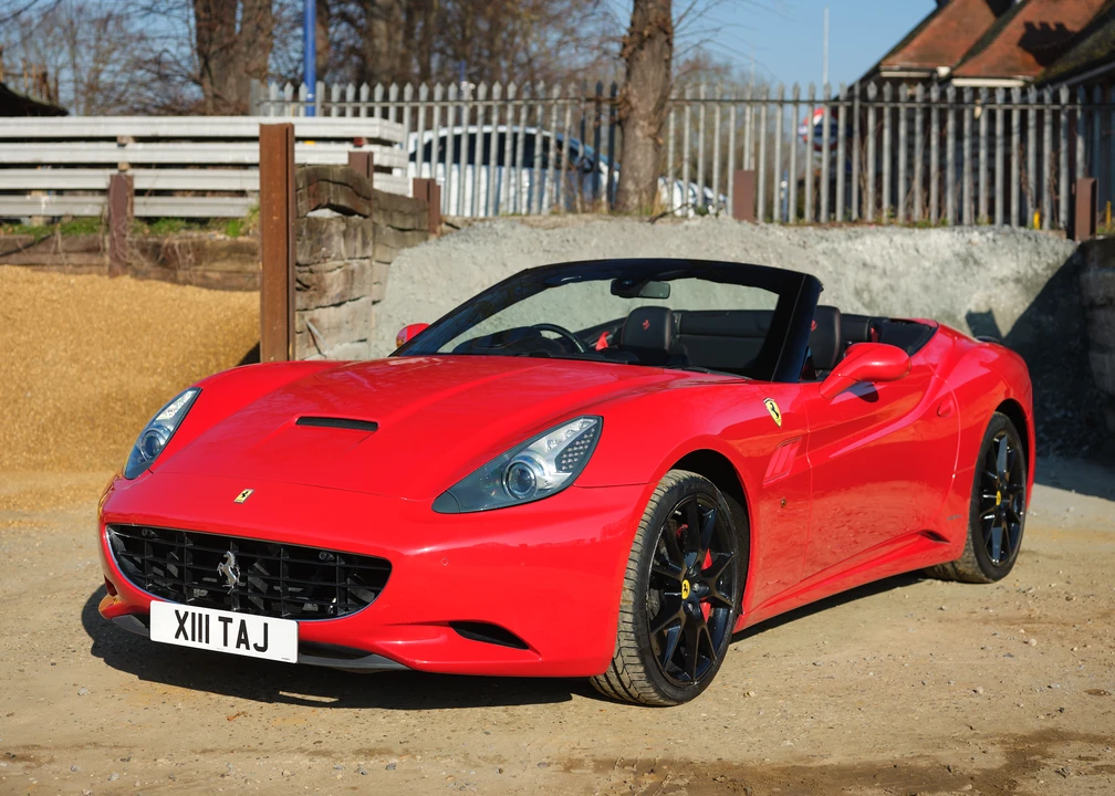 2014 Ferrari California 30 - Image 2 of 31