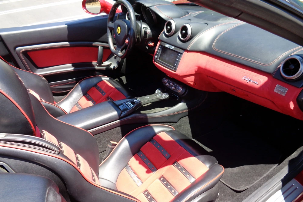 2013 Ferrari California - Image 4 of 5