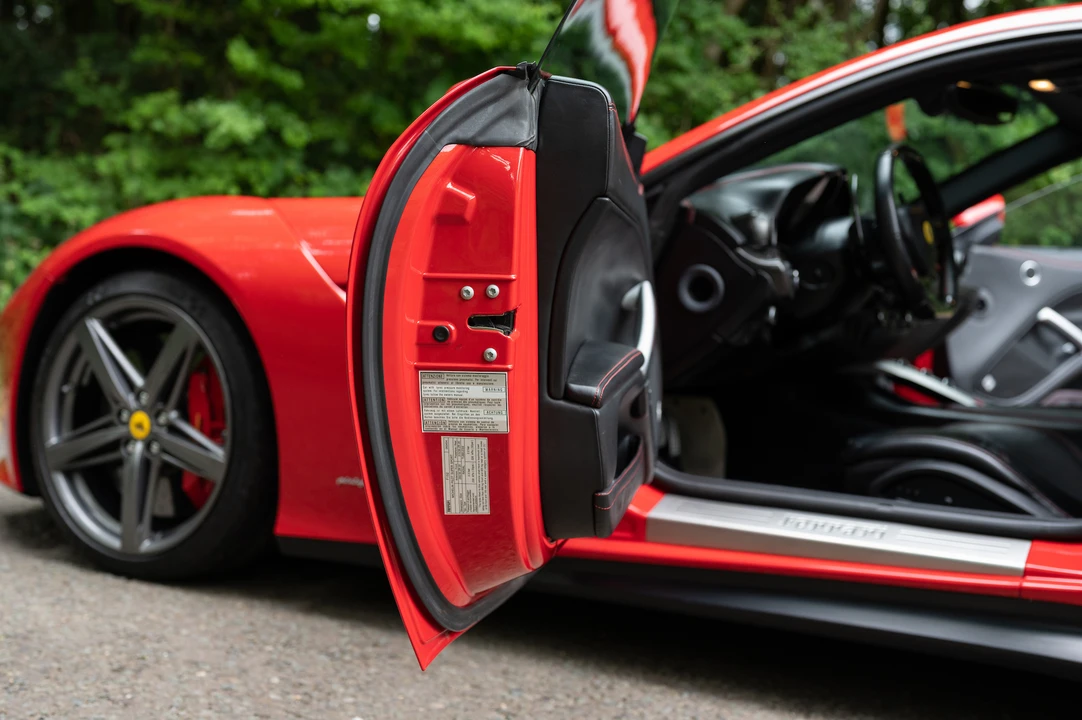 2013 Ferrari F12berlinetta - Image 29 of 31