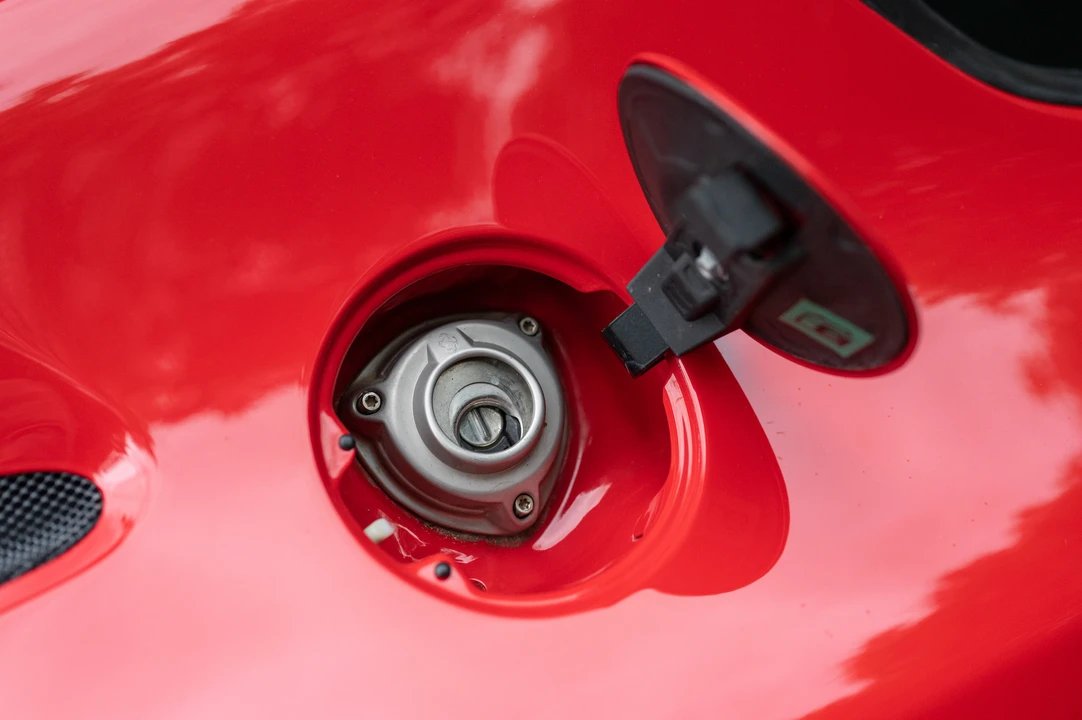 2013 Ferrari F12berlinetta - Image 24 of 31
