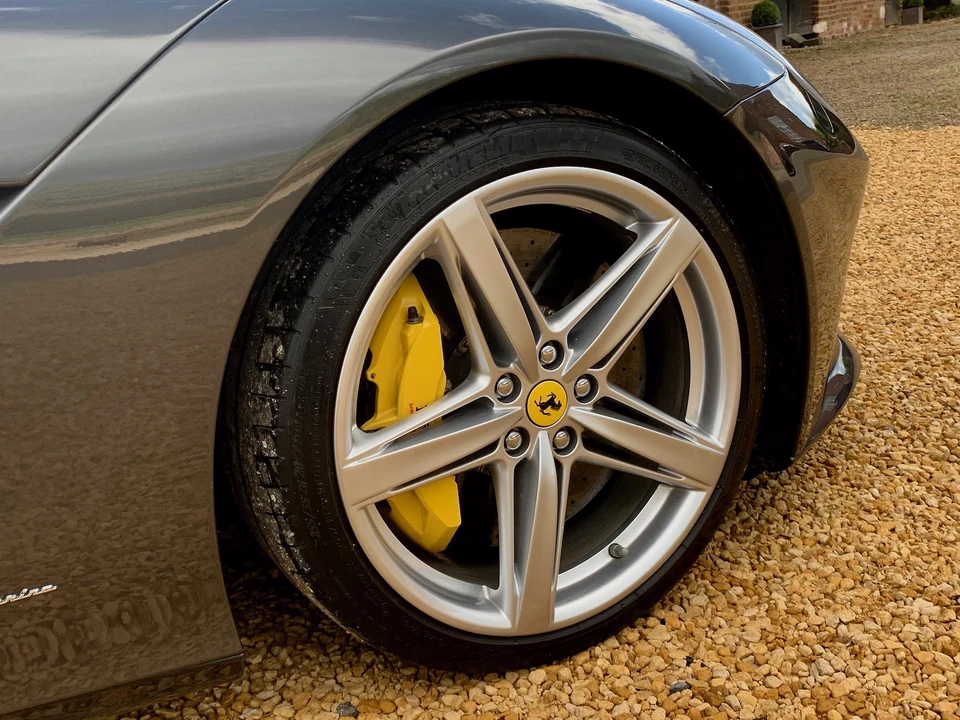 2013 Ferrari F12berlinetta - Image 11 of 31
