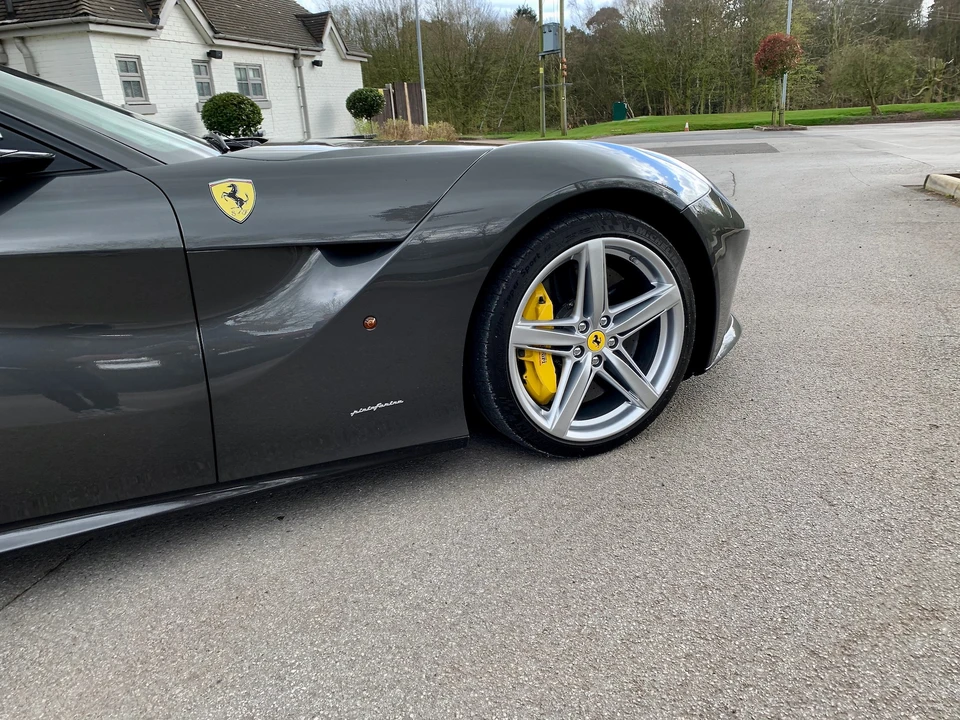 2013 Ferrari F12berlinetta - Image 14 of 31