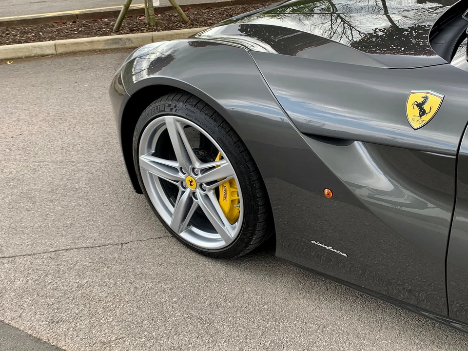 2013 Ferrari F12berlinetta - Image 16 of 31