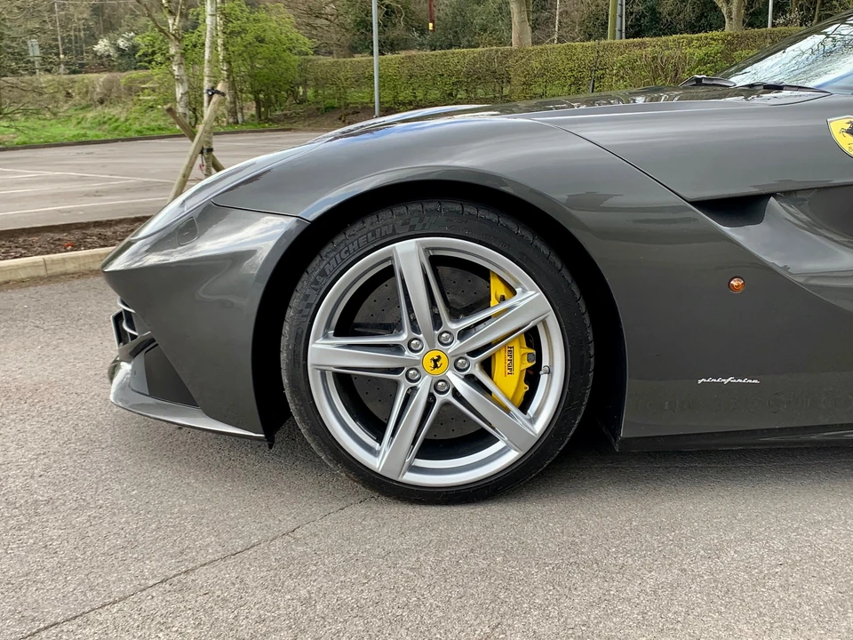 2013 Ferrari F12berlinetta - Image 15 of 31
