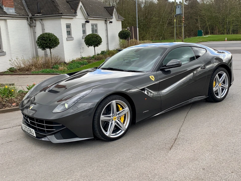 2013 Ferrari F12berlinetta - Image 3 of 31
