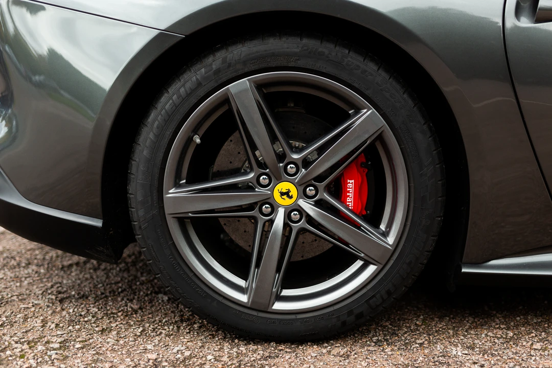 2013 Ferrari F12berlinetta - Image 25 of 31