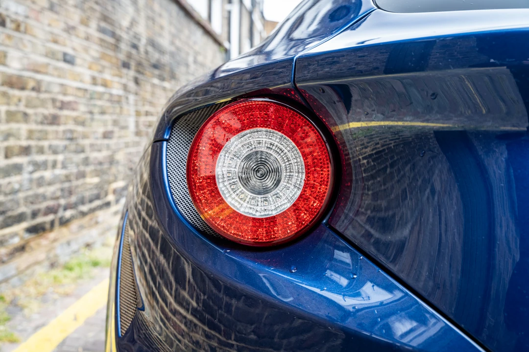 2013 Ferrari FF - Image 24 of 31