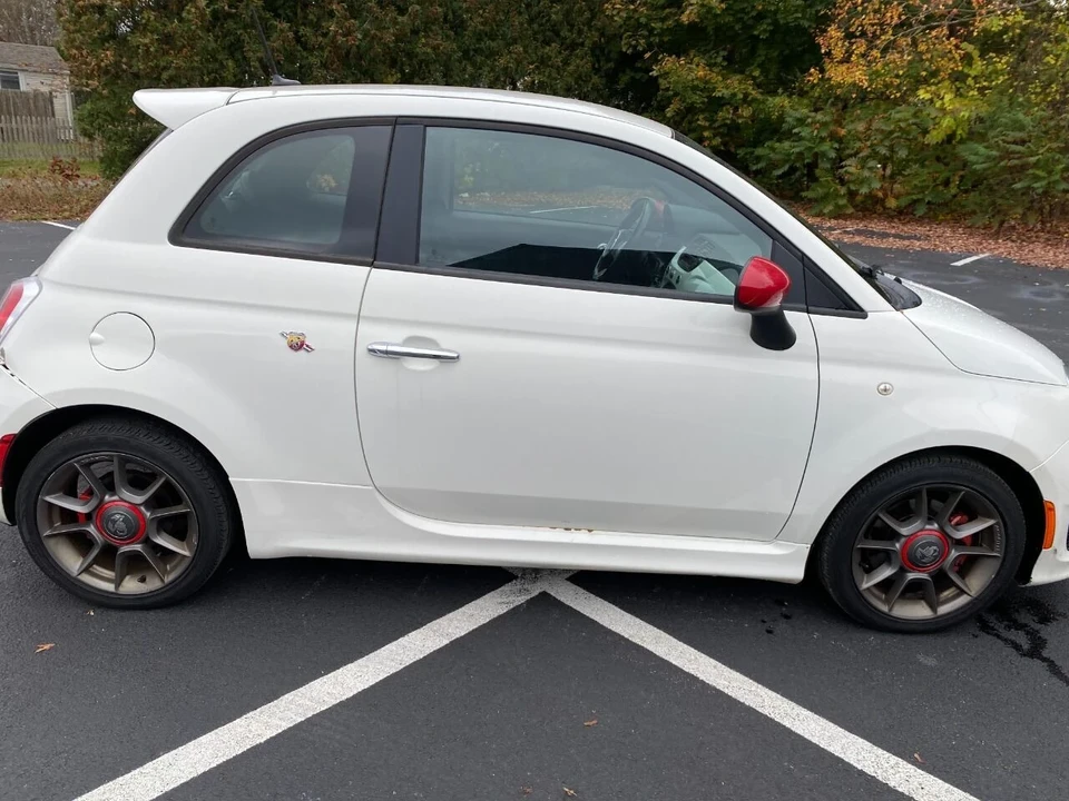 2013 Fiat Abarth 500 - Image 5 of 19