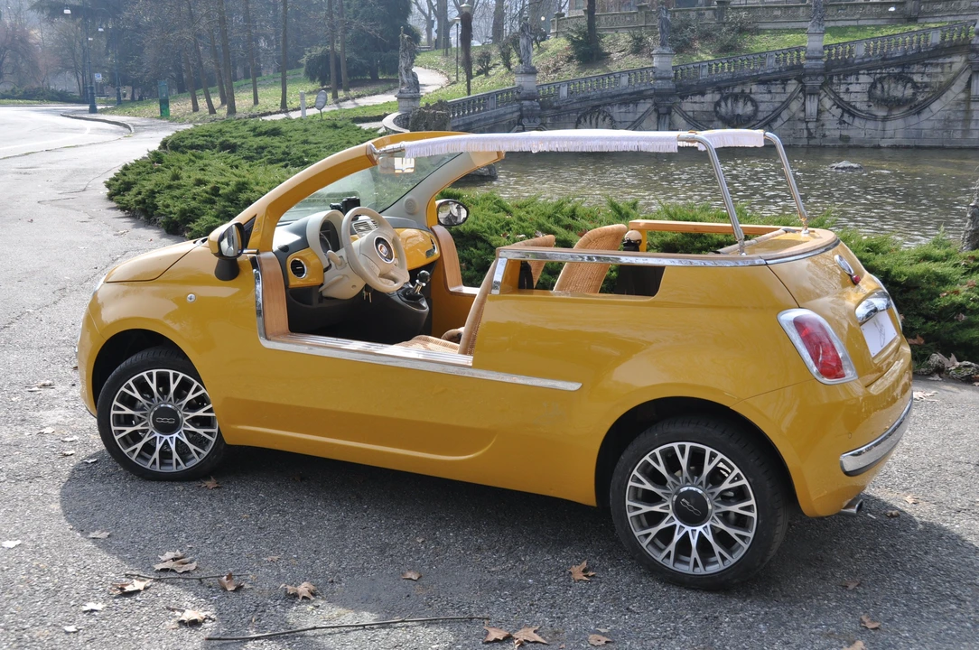 2013 Fiat 500 - Image 2 of 3