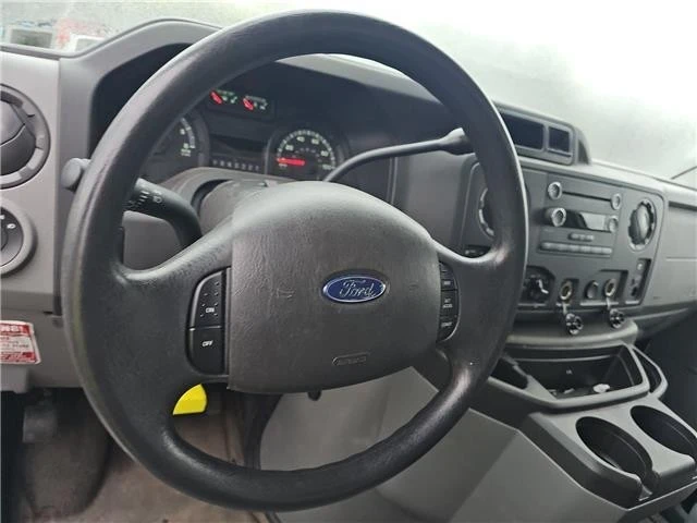 2013 Ford Econoline Van - Image 9 of 16