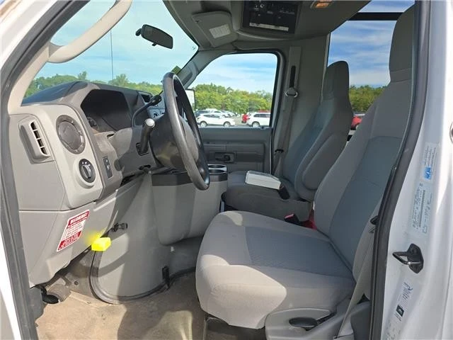 2013 Ford Econoline Van - Image 6 of 16