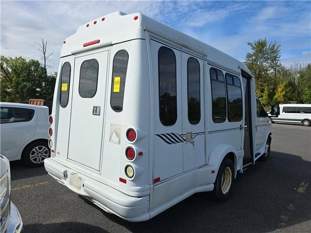2013 Ford Econoline Van - Image 3 of 16