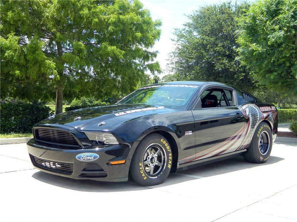2013 Ford S197 Mustang - Image 2 of 5