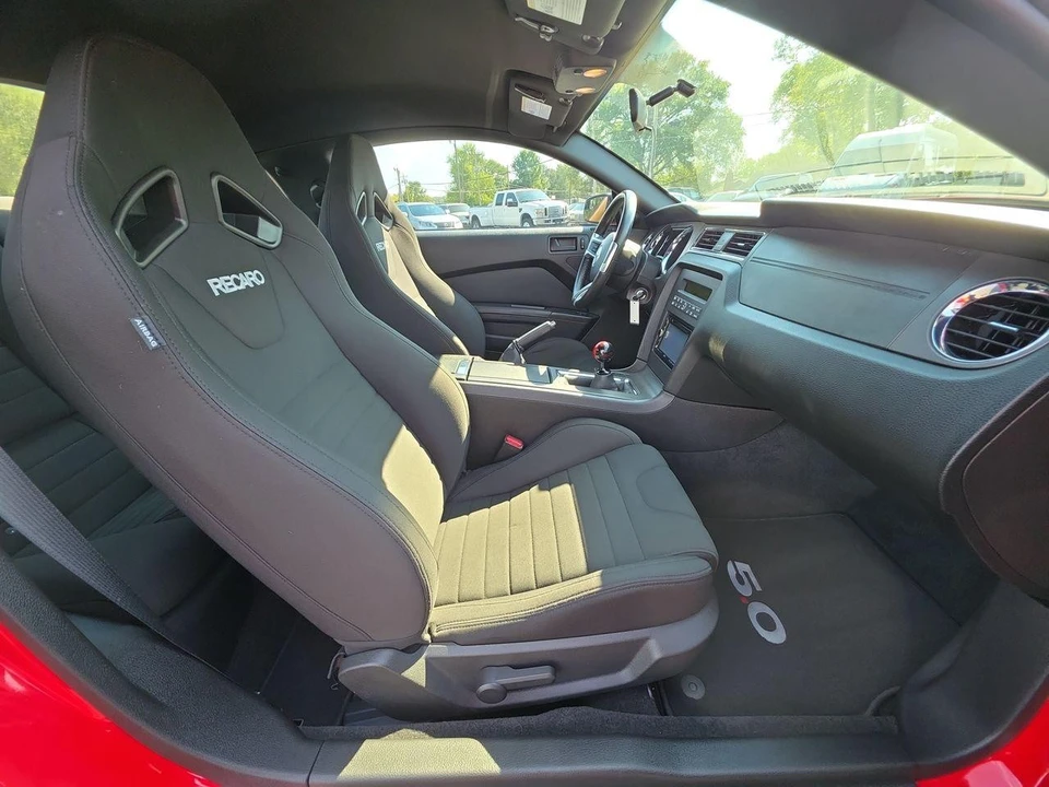 2013 Ford S197 Mustang - Image 8 of 12