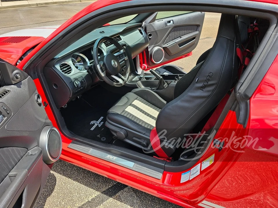 2013 Ford S197 II Shelby Mustang GT500 - Image 27 of 30