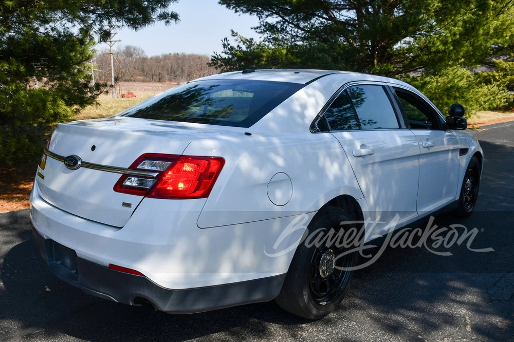 2013 Ford Taurus 6th Gen - Image 2 of 14