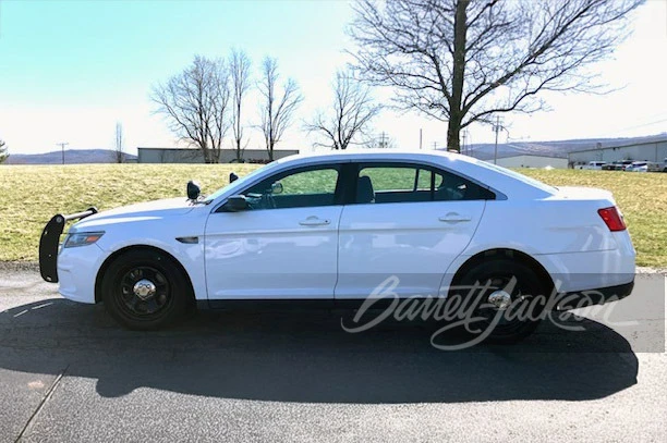 2013 Ford Taurus 6th Gen - Image 5 of 14