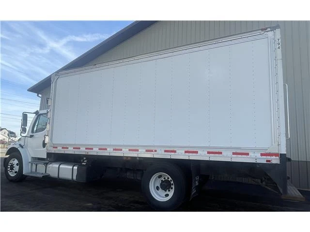 2013 Freightliner - Image 3 of 18