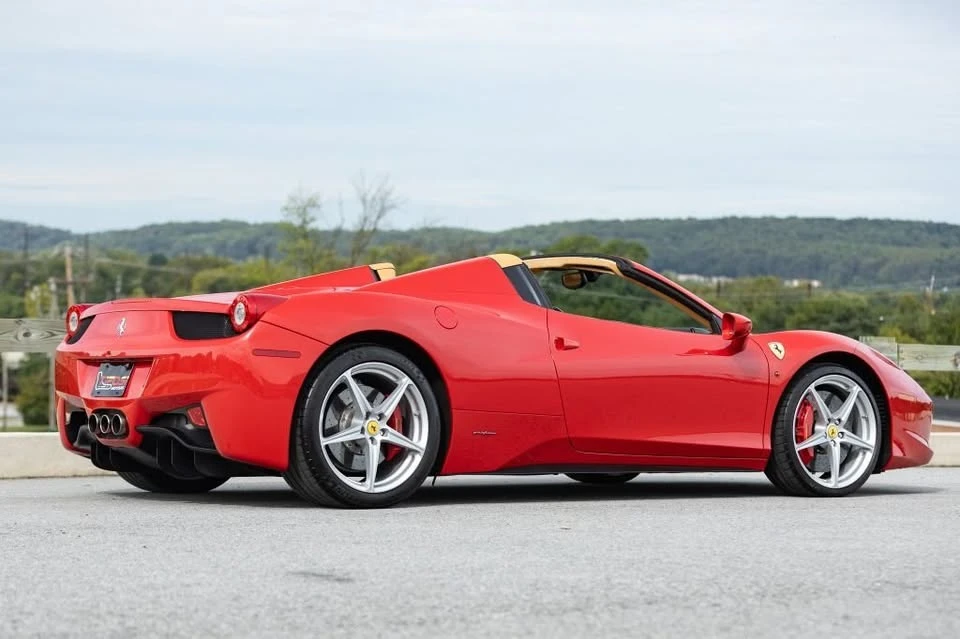 2013 Ferrari 458 - Image 15 of 20