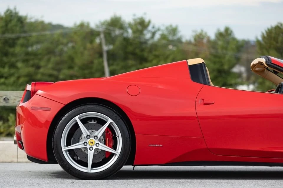 2013 Ferrari 458 - Image 16 of 20