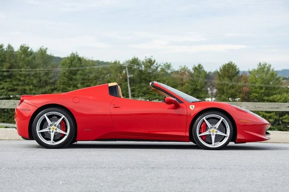 2013 Ferrari 458 - Image 18 of 20