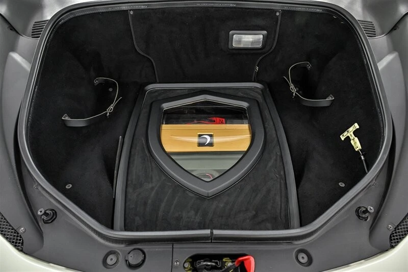 2013 Ferrari 458 Italia - Image 14 of 31