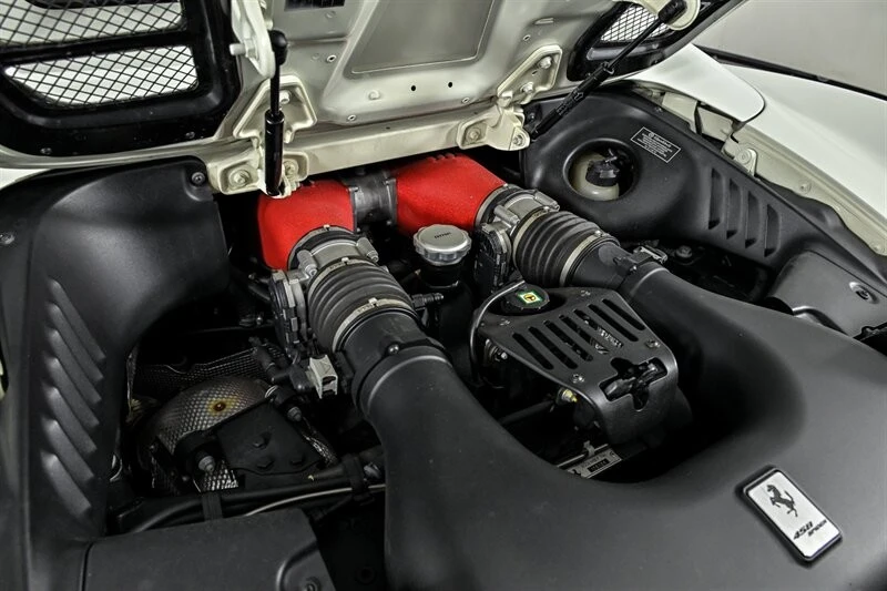 2013 Ferrari 458 Italia - Image 13 of 31