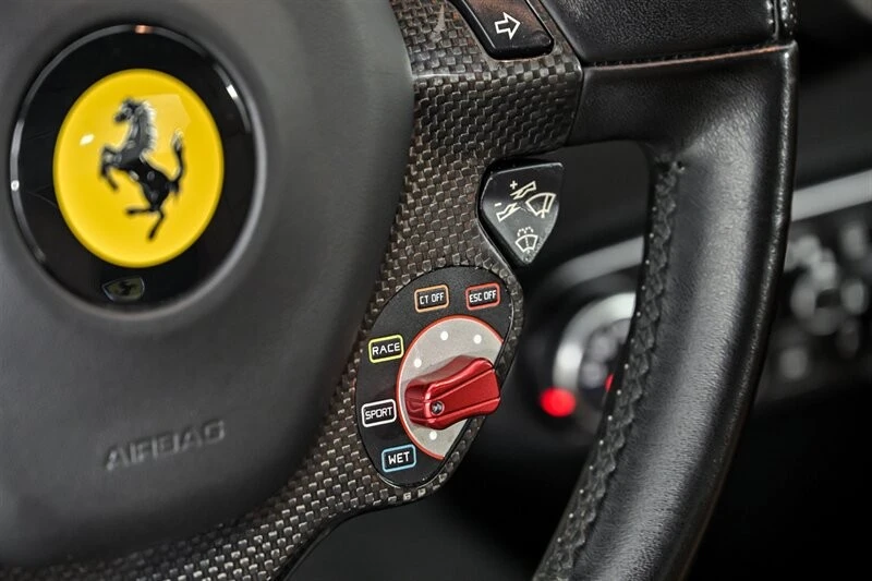 2013 Ferrari 458 Italia - Image 22 of 31