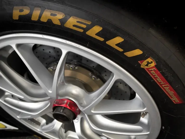 2013 Ferrari 458 - Image 25 of 27