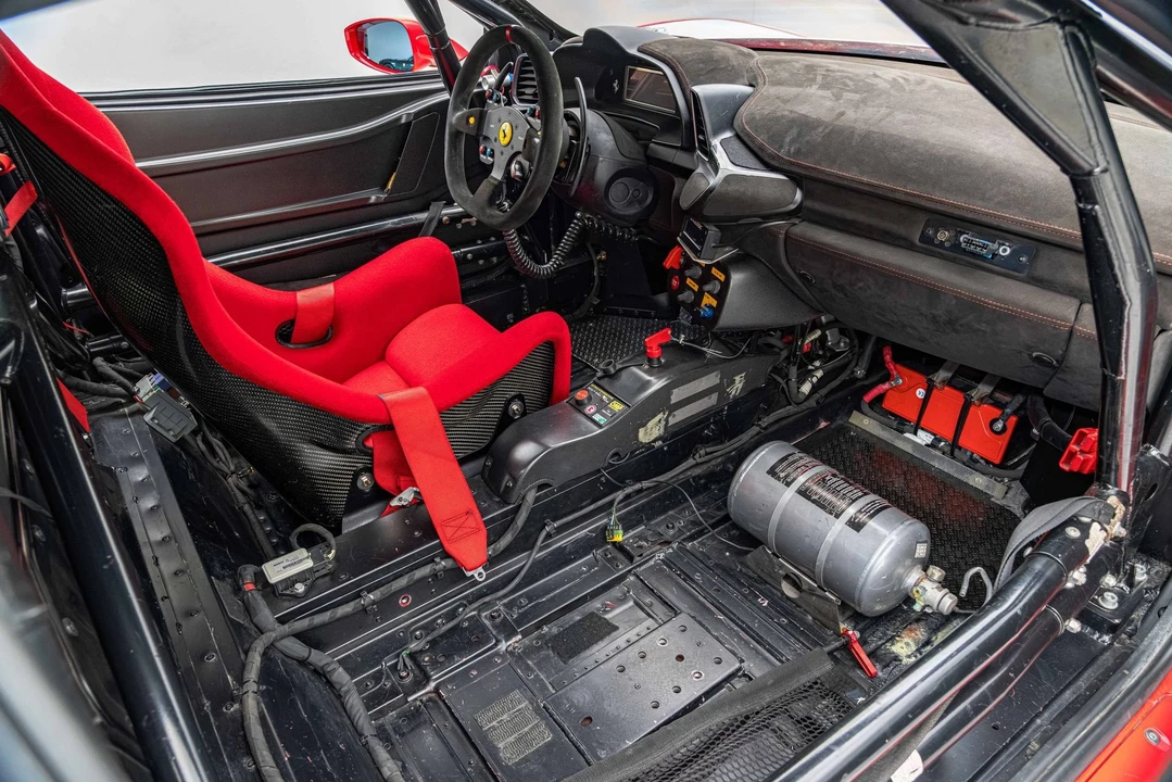 2013 Ferrari 458 - Image 19 of 31