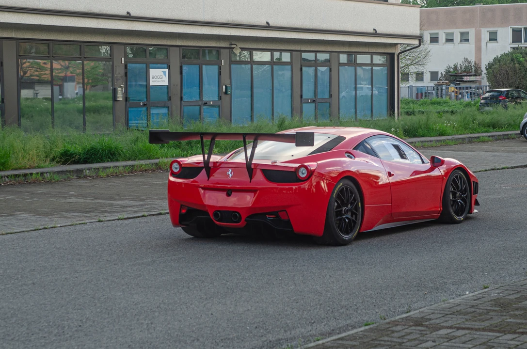2013 Ferrari 458 - Image 5 of 31