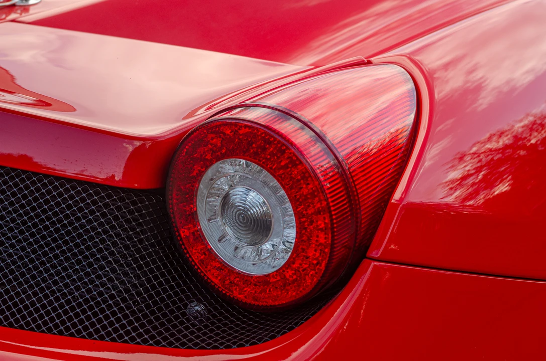 2013 Ferrari 458 - Image 24 of 31