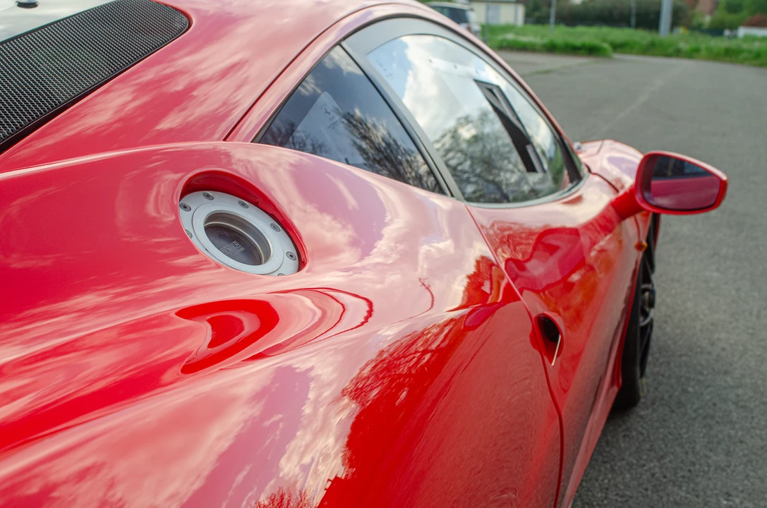 2013 Ferrari 458 - Image 26 of 31