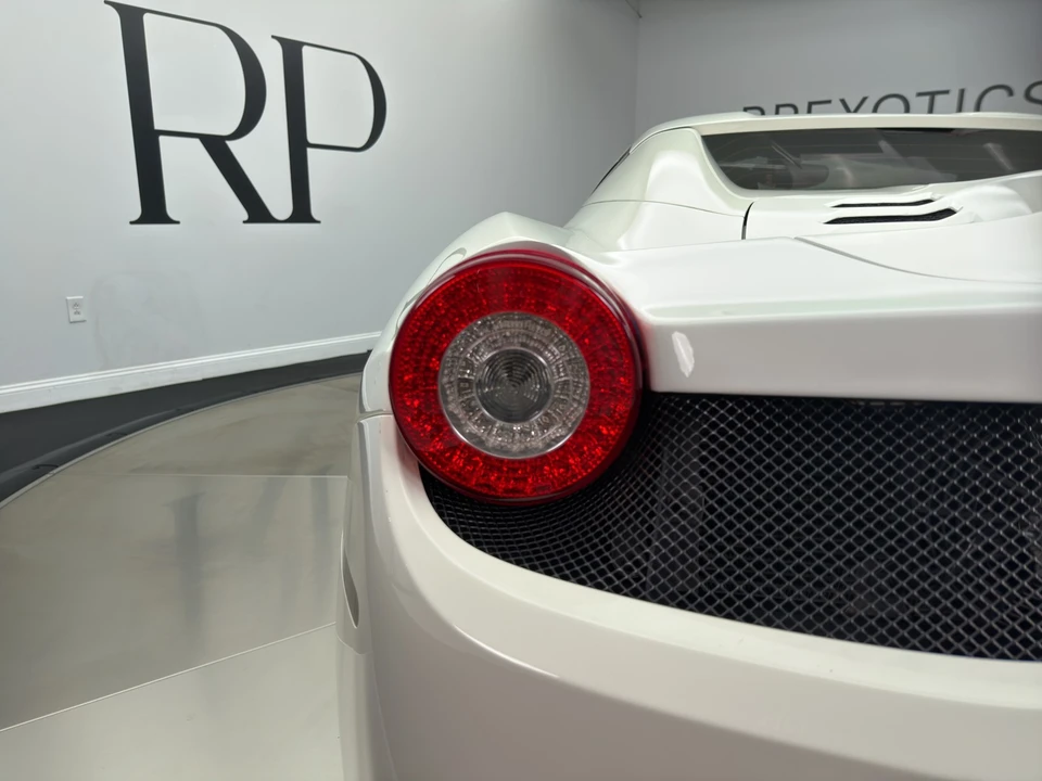 2013 Ferrari 458 Spider - Image 20 of 24