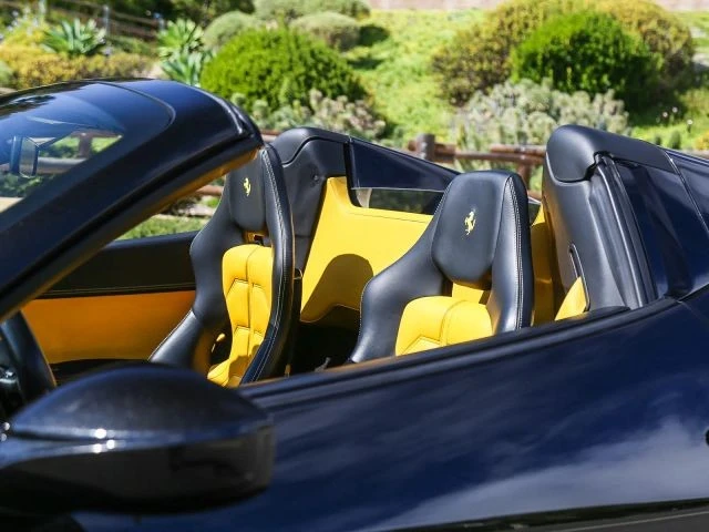 2013 Ferrari 458 Spider - Image 20 of 31