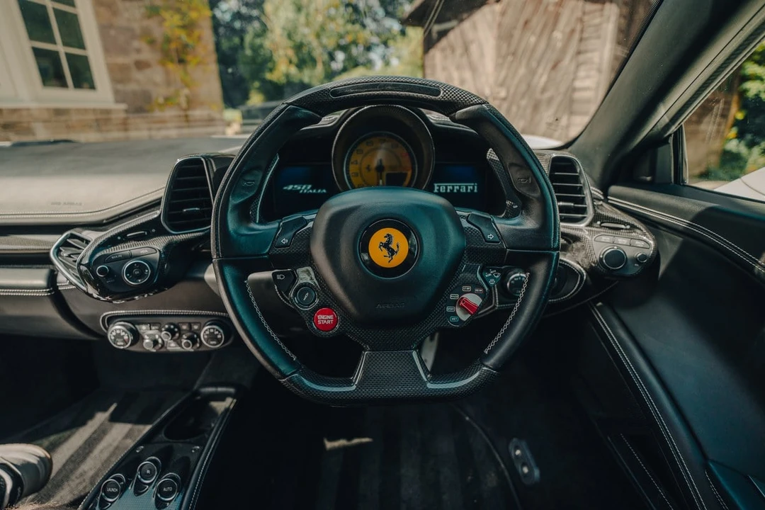 2013 Ferrari 458 Italia - Image 25 of 30