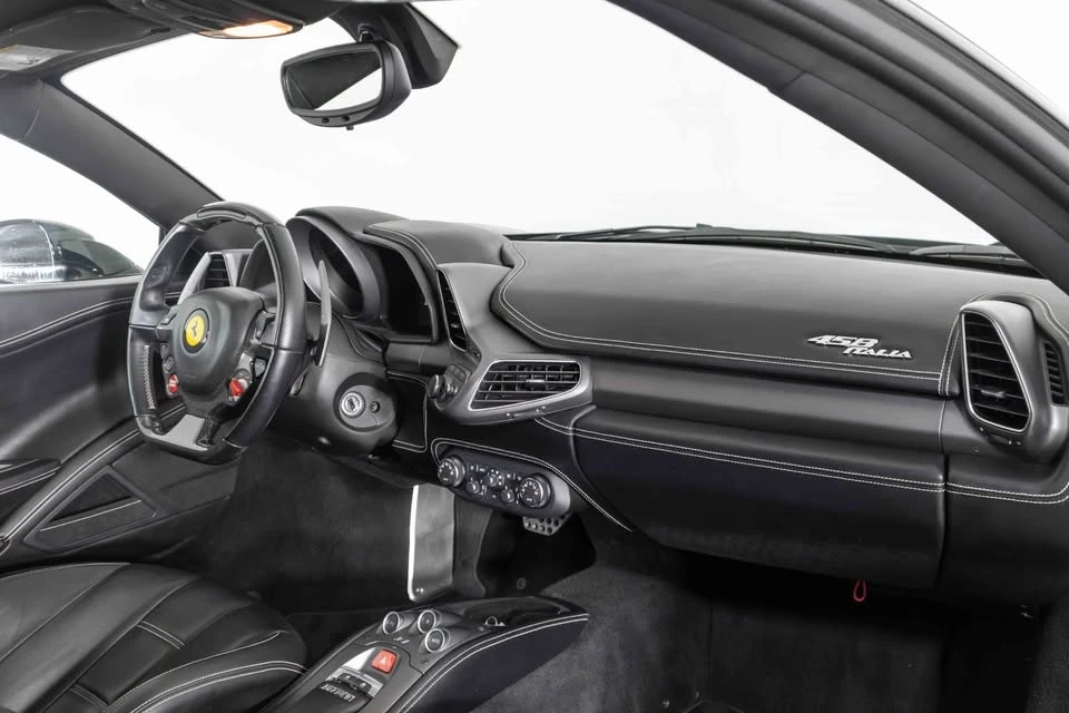 2013 Ferrari 458 Italia - Image 18 of 20