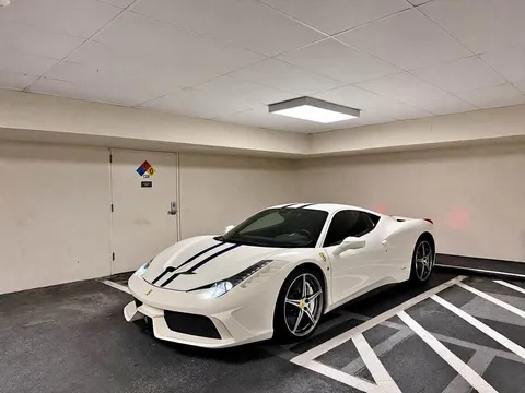 2013 Ferrari 458 Italia Coupe