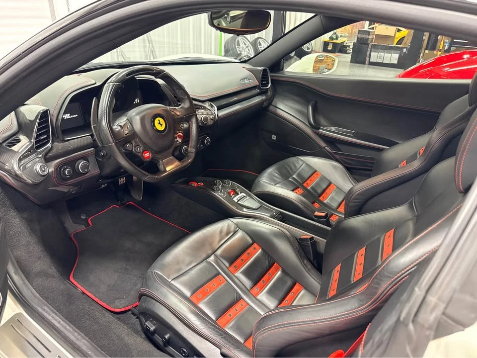 2013 Ferrari 458 Italia - Image 7 of 10