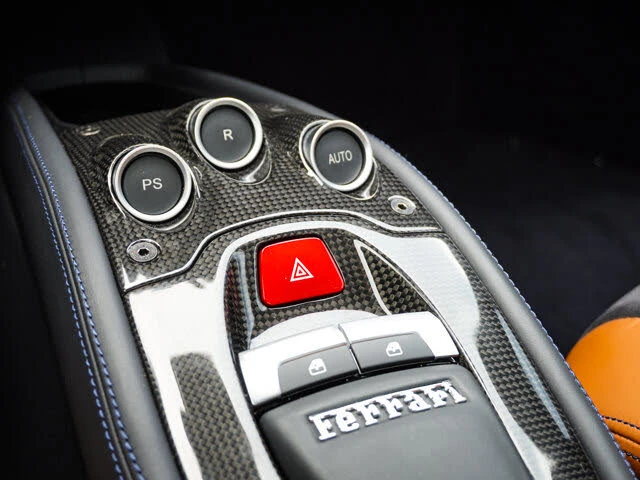 2013 Ferrari 458 Italia - Image 28 of 31