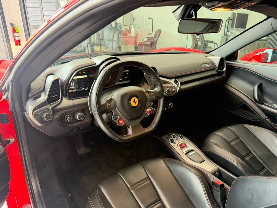 2013 Ferrari 458 Italia - Image 14 of 31