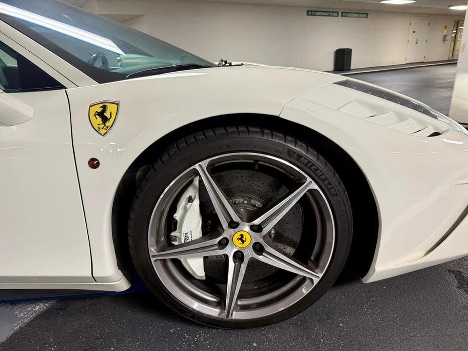 2013 Ferrari 458 Italia - Image 15 of 31