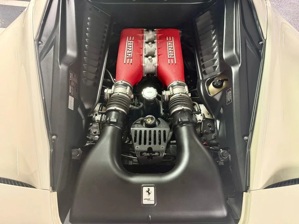2013 Ferrari 458 Italia - Image 11 of 31