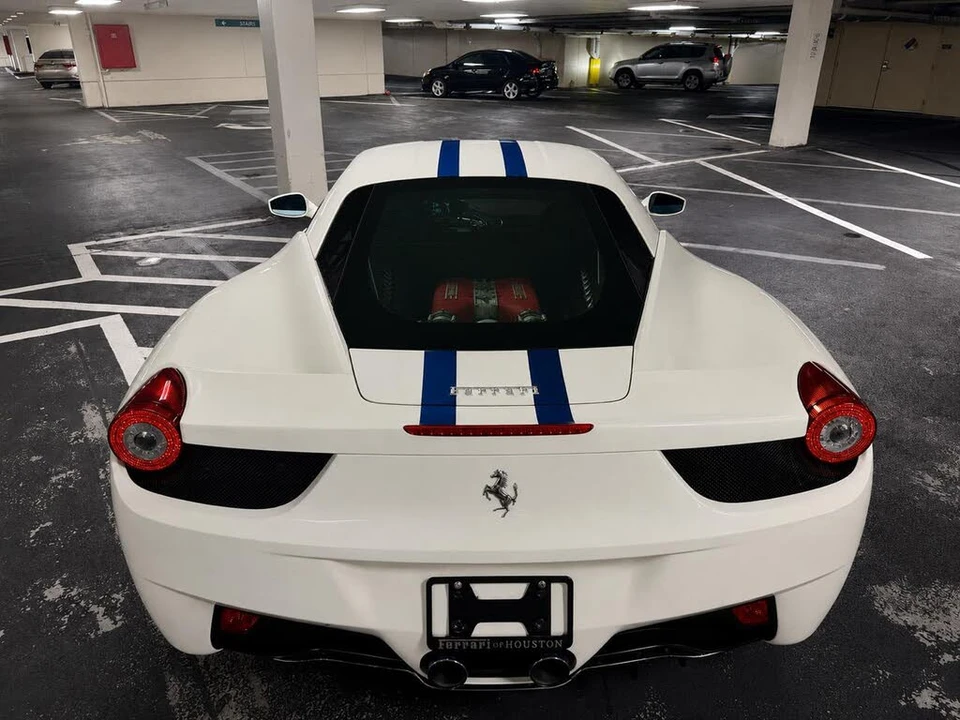 2013 Ferrari 458 Italia - Image 10 of 31