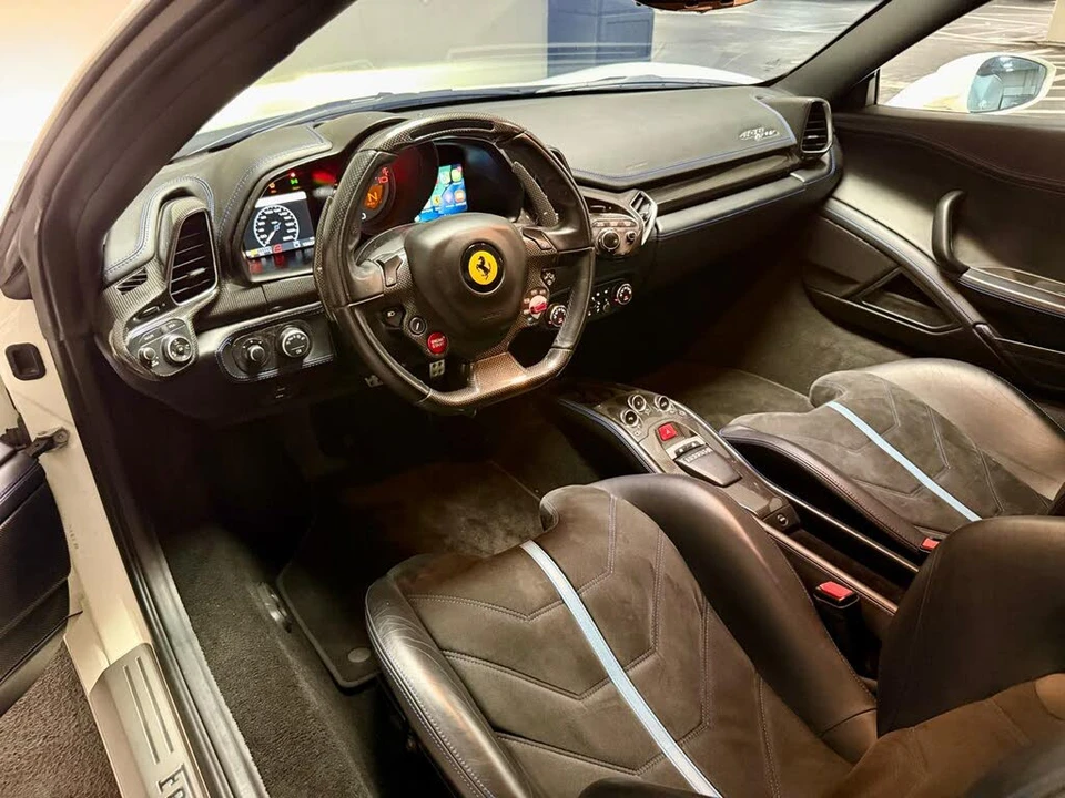 2013 Ferrari 458 Italia - Image 21 of 31